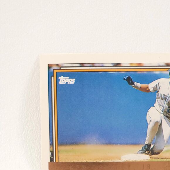 1992 Topps Gold Winner #50 Ken Griffey Jr Seattle Mariners NM The Kingdome - Picture 2 of 10